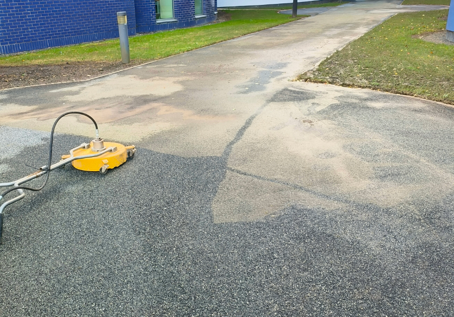 commercial pressure washing services carried out by the Paul Dyson team